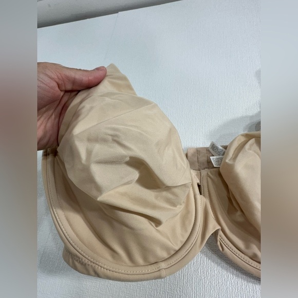 Wacoal underwire nude bra size 44D - Picture 2 of 5